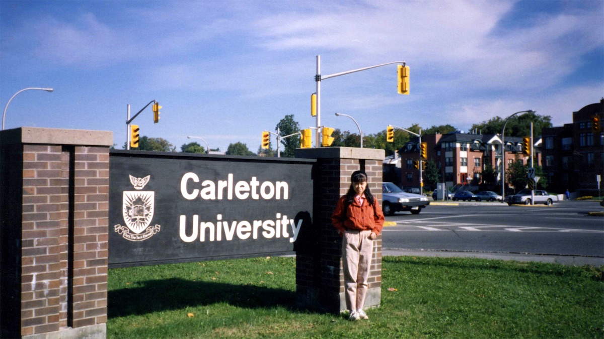 圖五：九十年代魏時煜到加拿大首都渥太華攻讀比較文學碩士